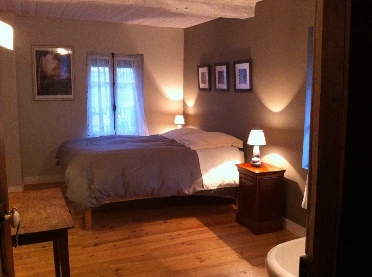 Bed and Breakfast La Ferme Des Vignes Hotot-en-Auge Exteriér fotografie